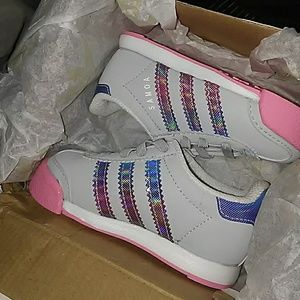 Baby shoes